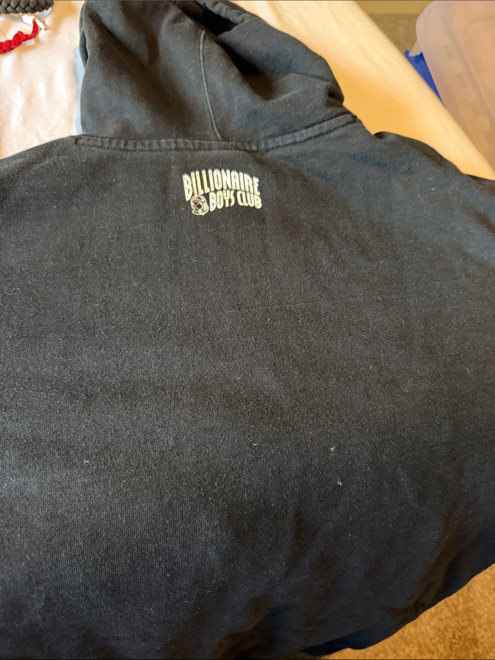 Men Sweater Subcategory Classification - Picture 3 of 3